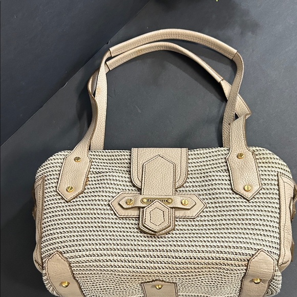 Eric Javits Tan and Cream Shoulder Bag - Picture 12 of 17